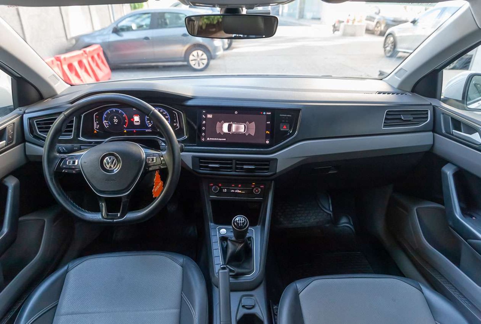 VOLKSWAGEN Polo 2022 - Imagen 16 de 18