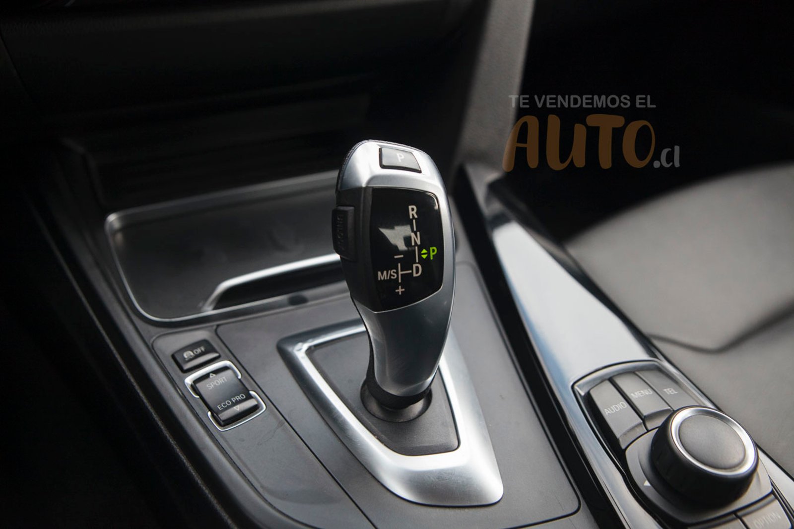 BMW 318i 2017 - Imagen 14 de 19