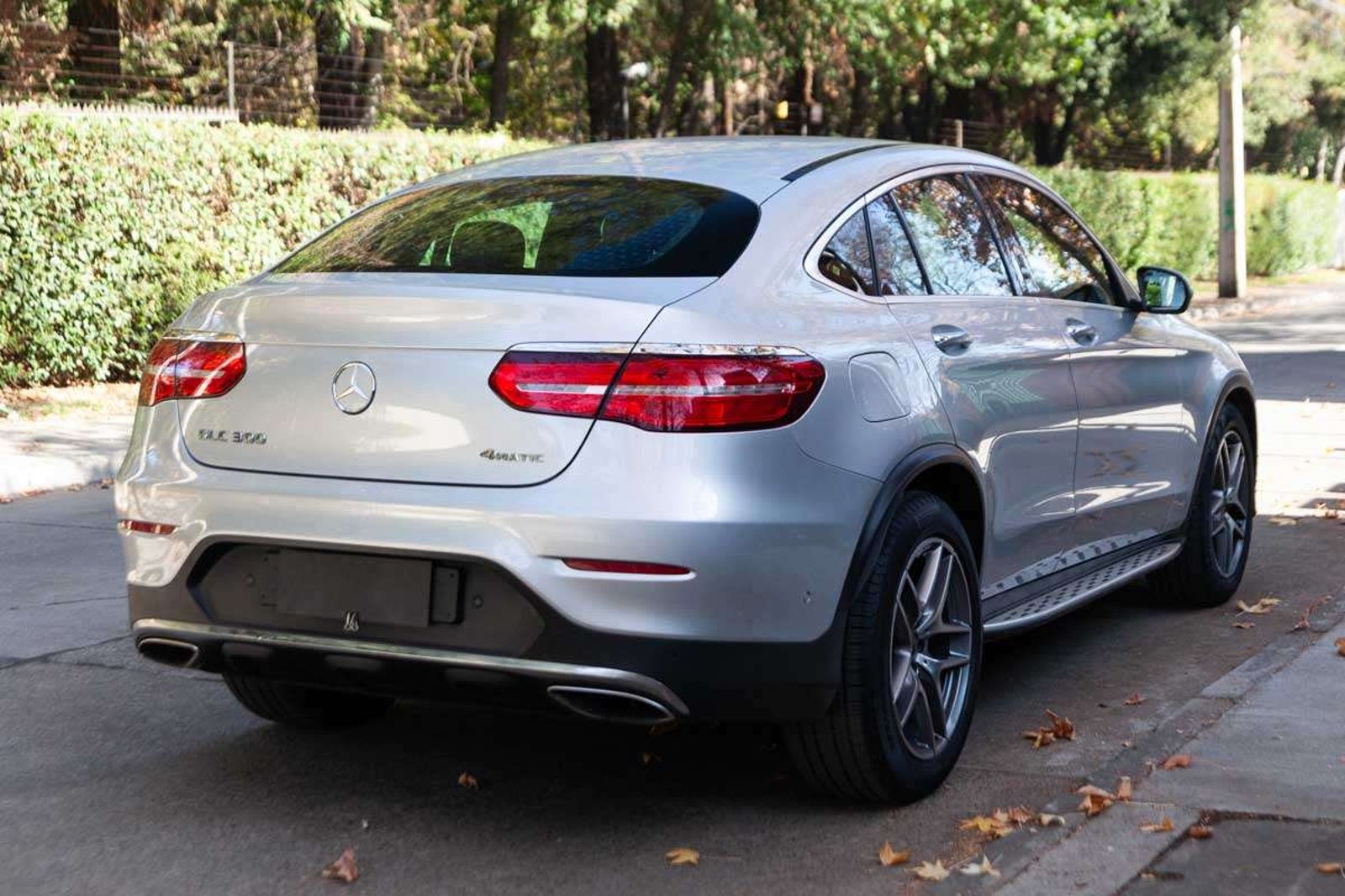 MERCEDES BENZ GLC300 2019 - Imagen 4 de 19