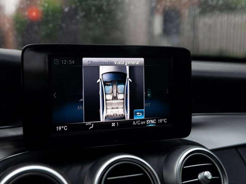 Mercedes-Benz C200 2021 - Imagen 15 de 20