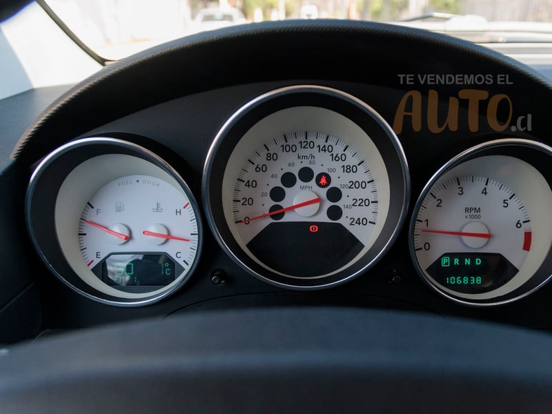 Dodge CALIBER 2008 - Imagen 10 de 14