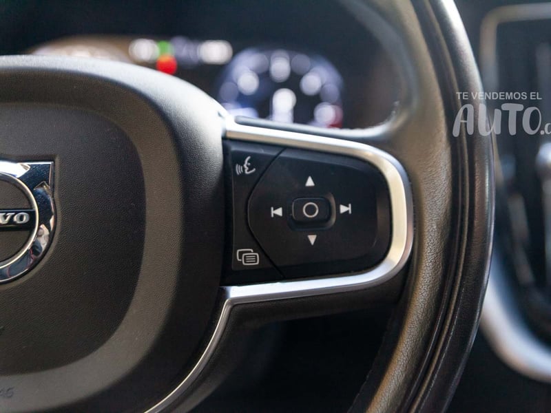Volvo XC60 2021 - Imagen 10 de 18