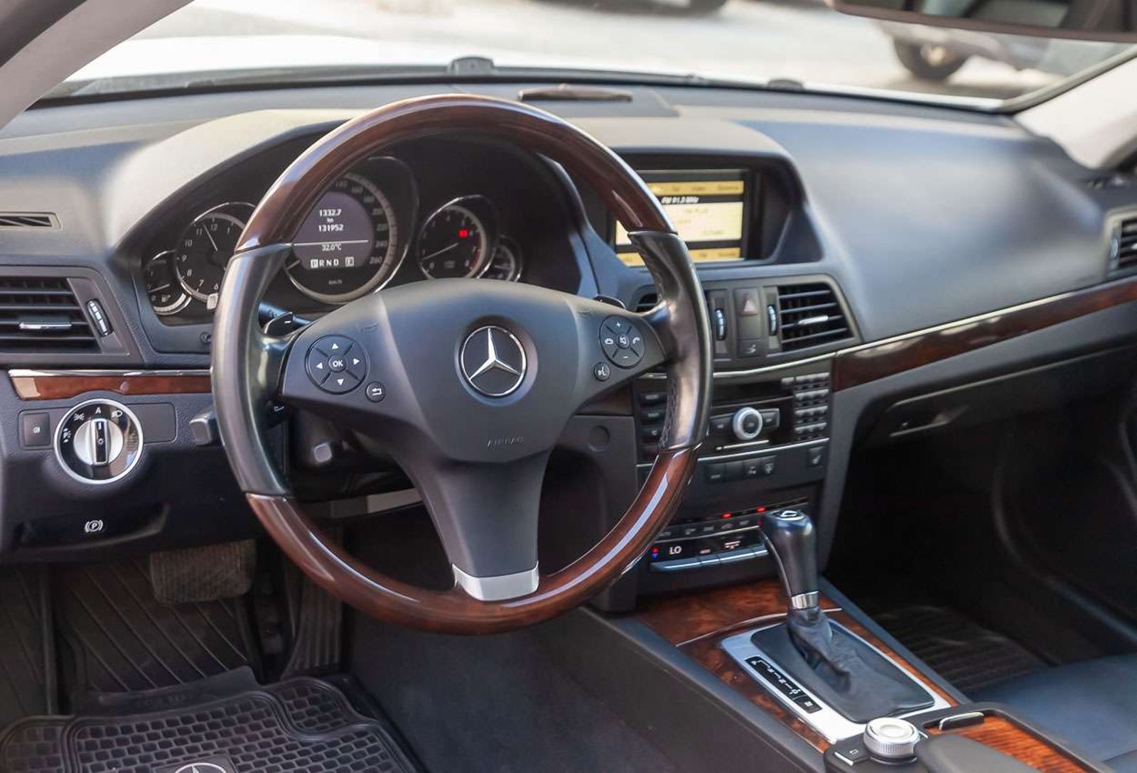 MERCEDES E500 2011 - Imagen 6 de 20