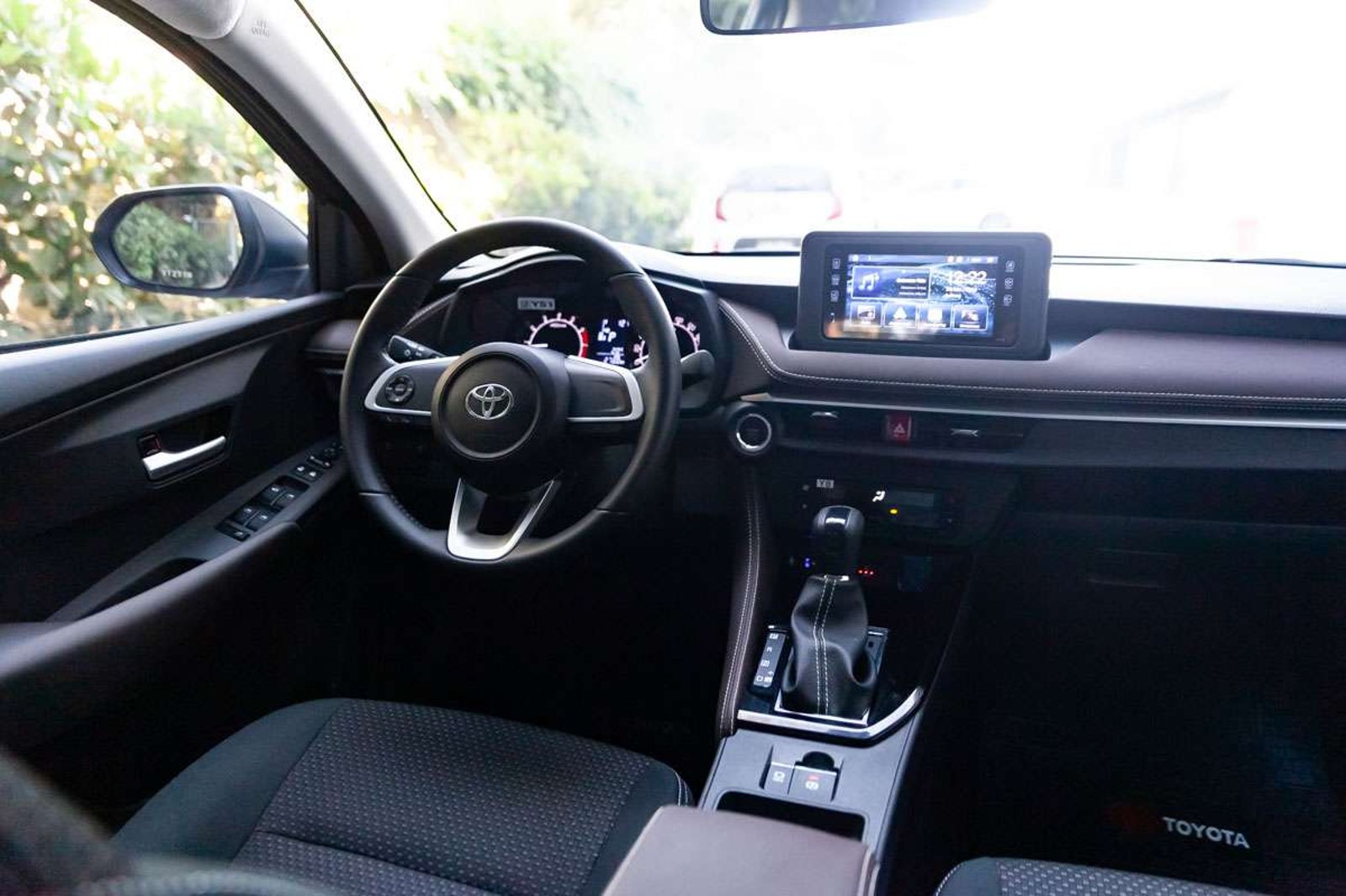 TOYOTA Yaris 2026 - Imagen 15 de 16