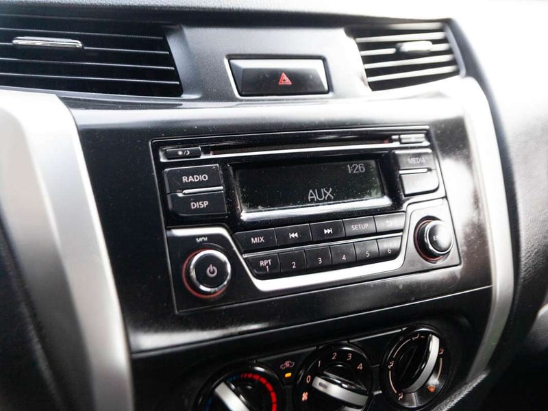 Nissan NP300 2016 - Imagen 9 de 15