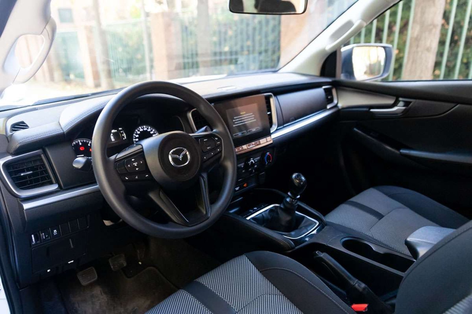 MAZDA BT-50 2023 - Imagen 7 de 20