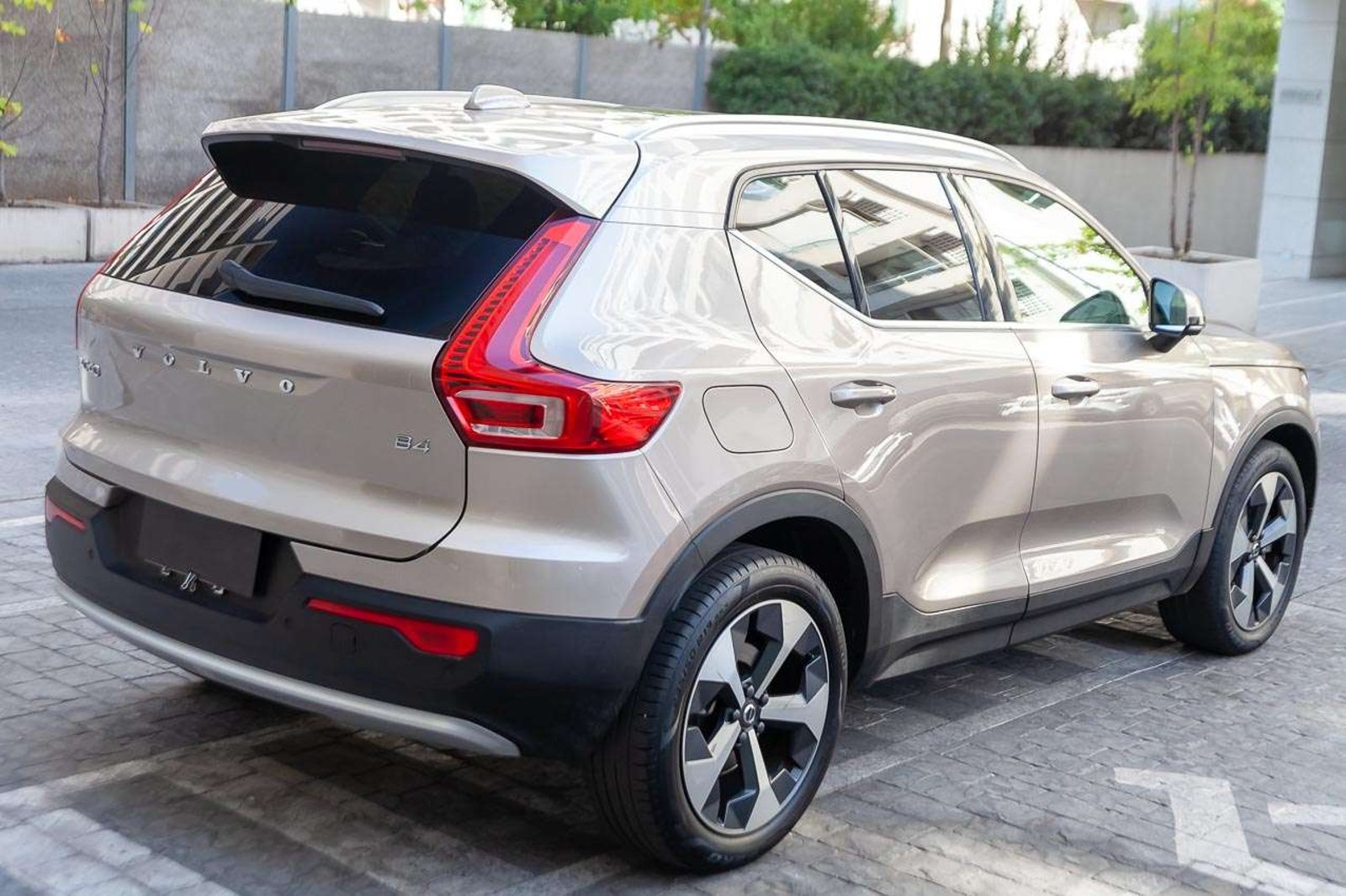 VOLVO XC40 2023 - Imagen 5 de 19
