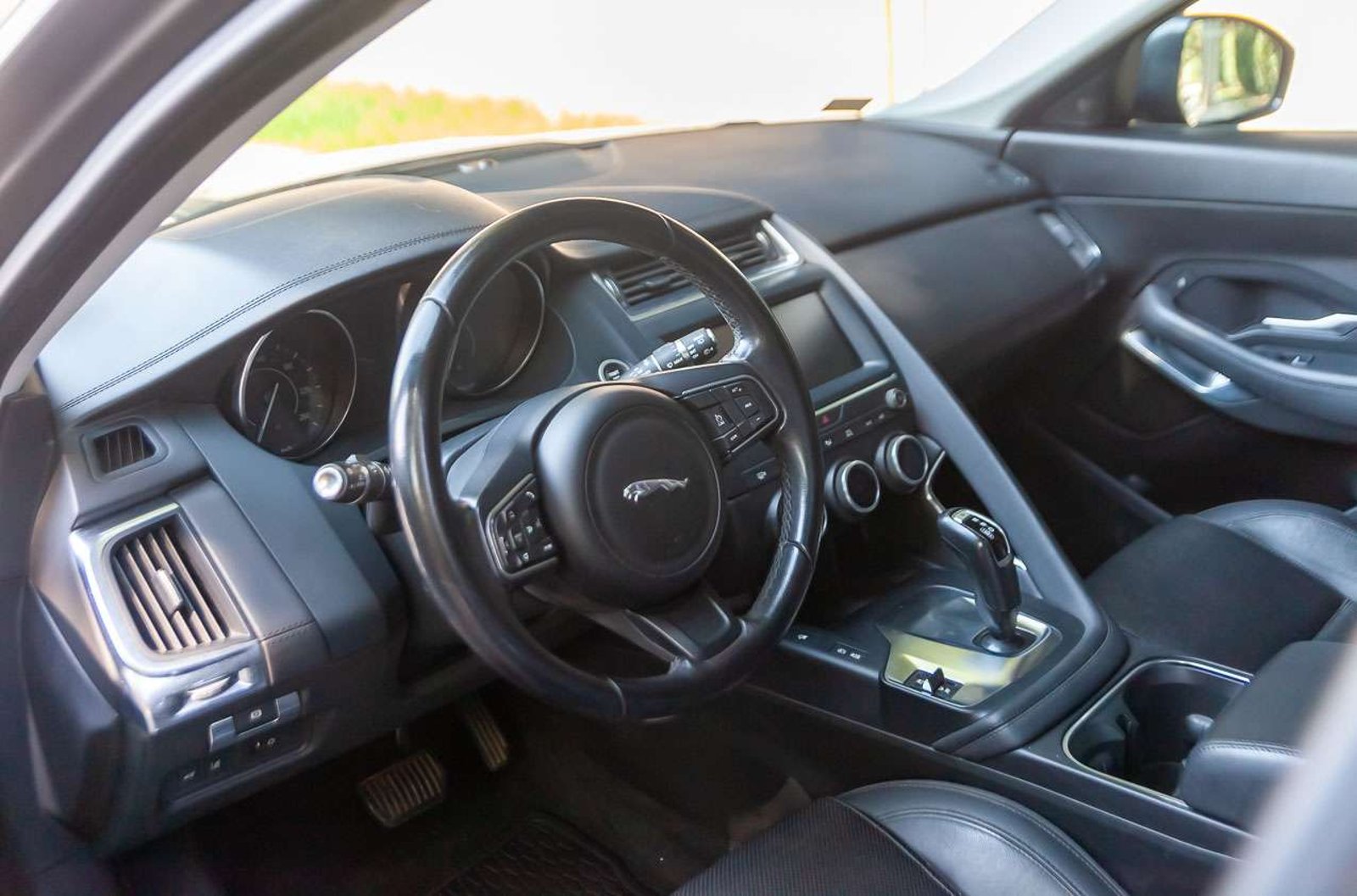 JAGUAR E-Pace 2019 - Imagen 7 de 17