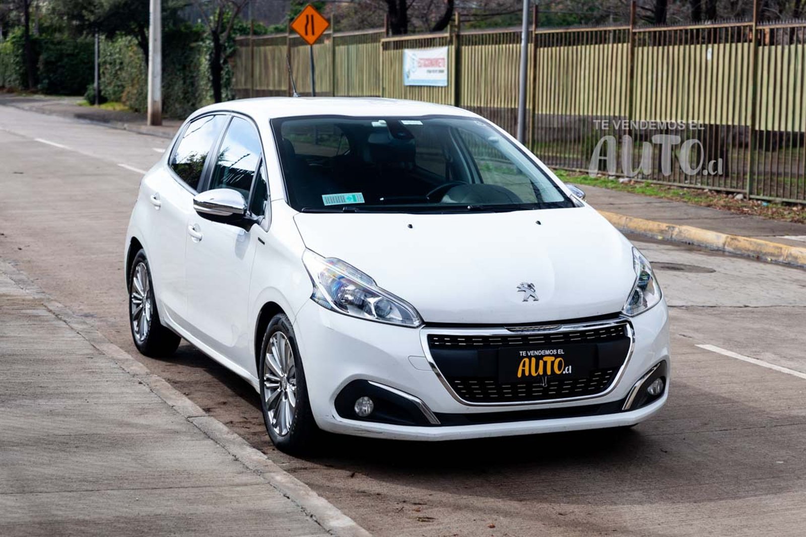 Peugeot 208 2019 - Imagen 6 de 18