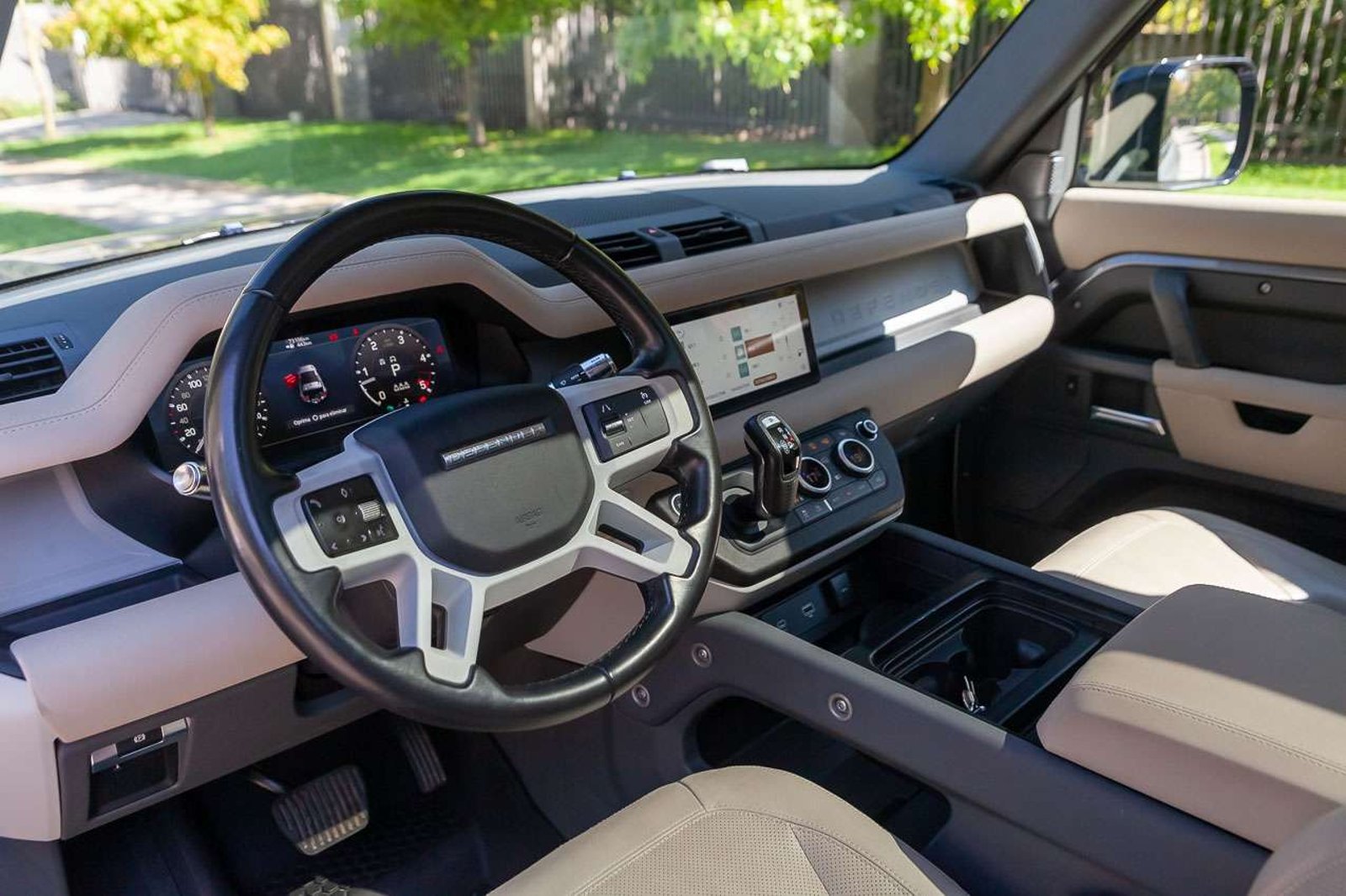 LAND ROVER Defender 2022 - Imagen 7 de 17