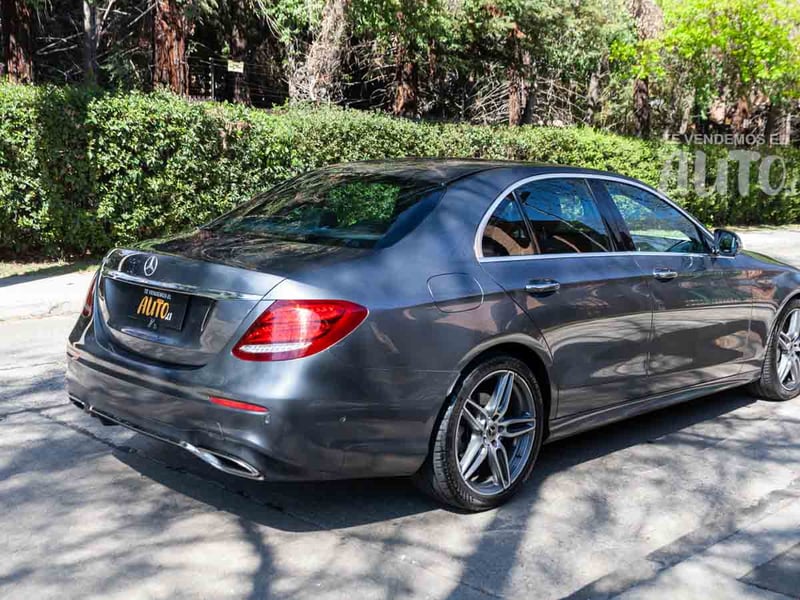 Mercedes-Benz E300 2018 - Imagen 5 de 19