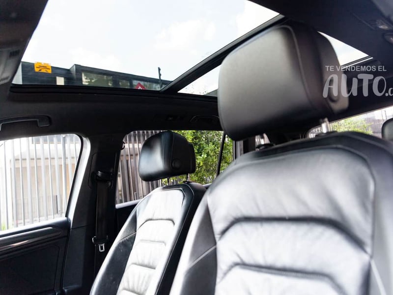 Volkswagen Tiguan 2018 - Imagen 8 de 19