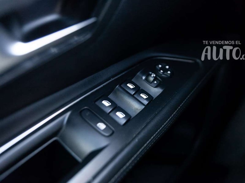 Peugeot 5008 2021 - Imagen 16 de 19