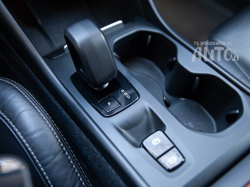 Volvo XC40 2023 - Imagen 14 de 17