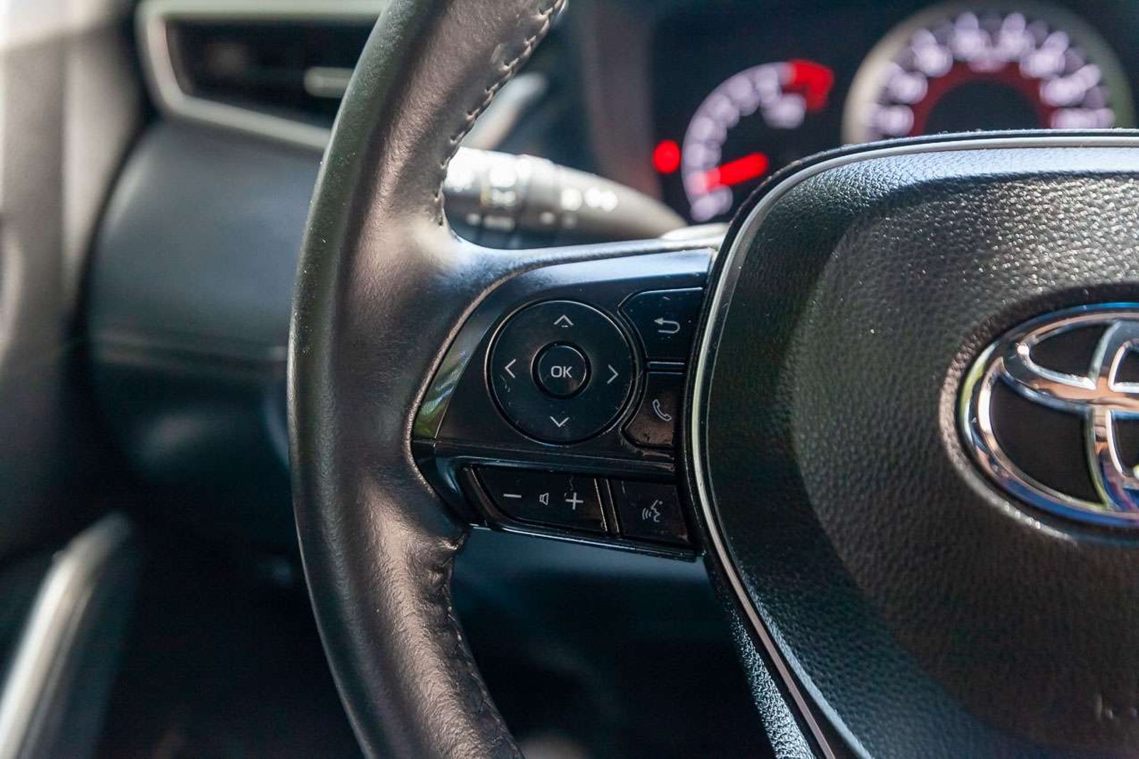 TOYOTA Corolla Cross 2022 - Imagen 9 de 17