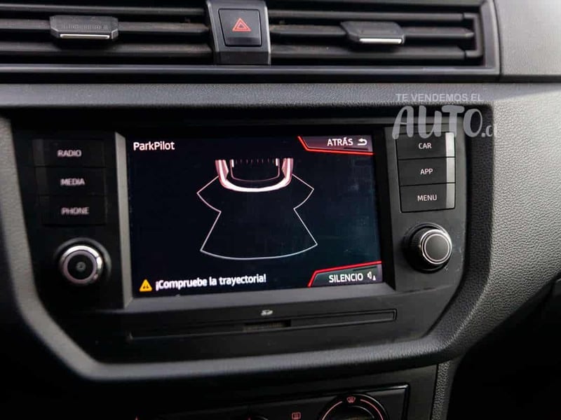 SEAT Arona 2020 - Imagen 12 de 18
