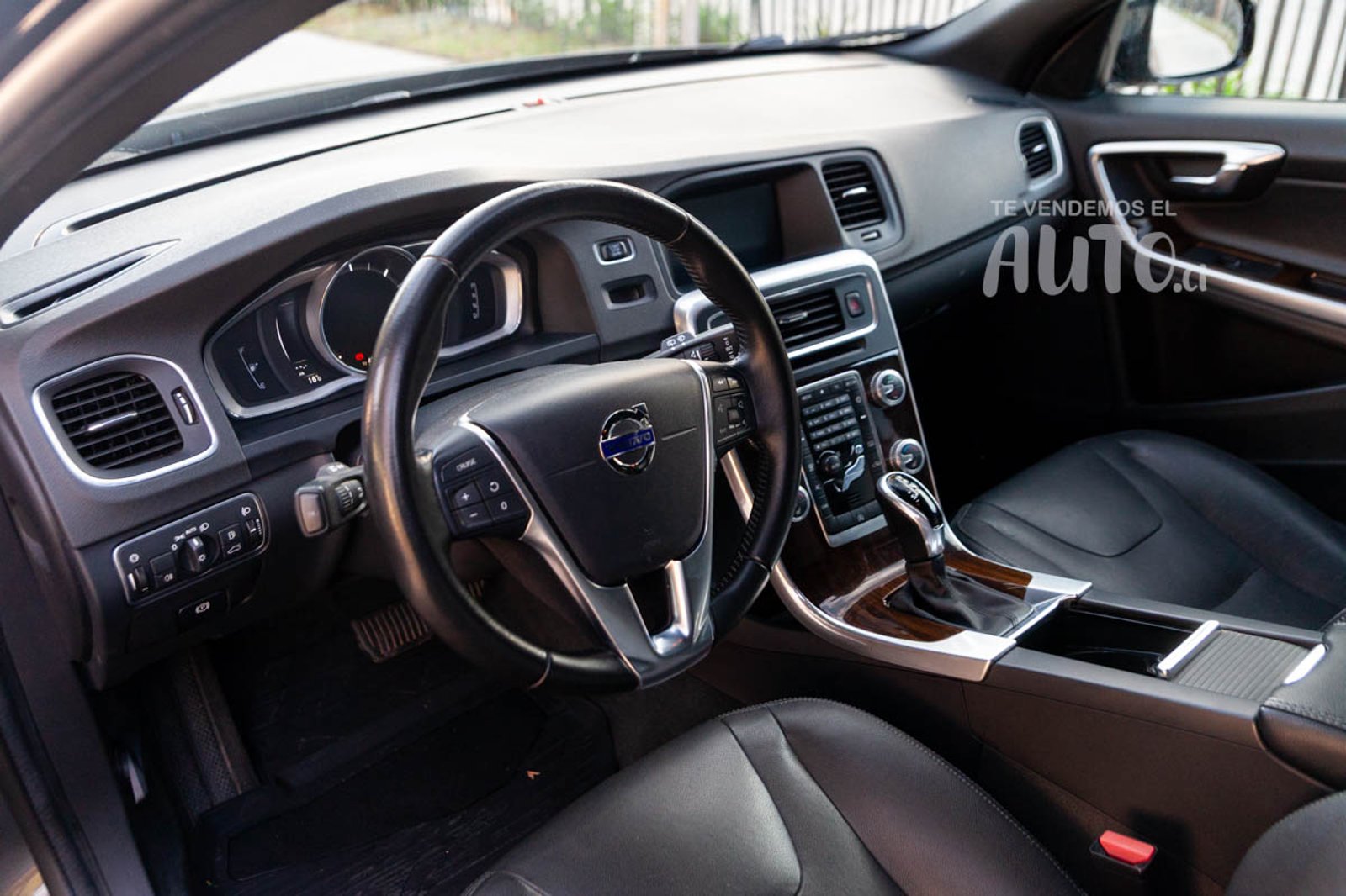 Volvo V60 Cross Country 2018 - Imagen 7 de 19