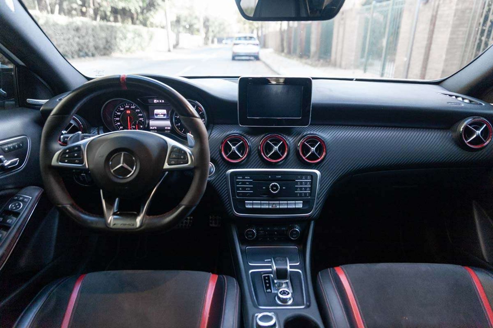 MERCEDES BENZ A45 AMG 2017 - Imagen 20 de 20