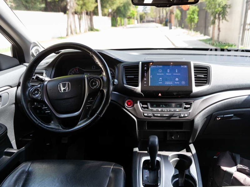 Honda Ridgeline 2017 - Imagen 18 de 20