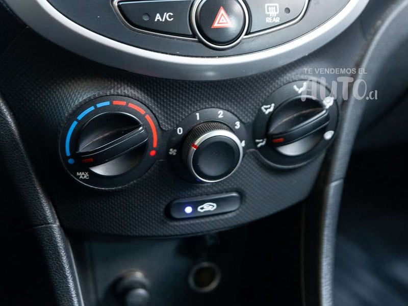 Hyundai Accent 2018 - Imagen 13 de 18