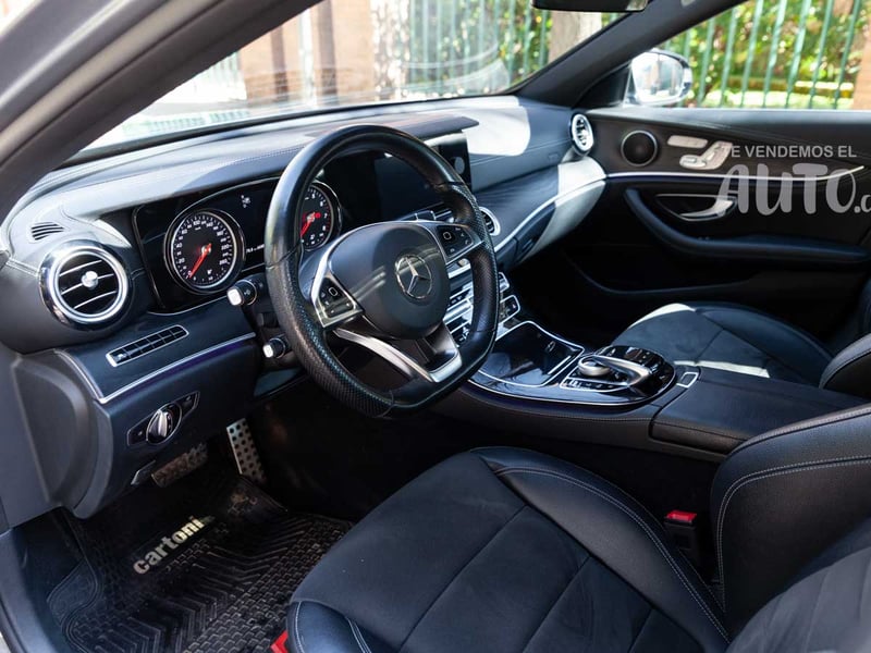 Mercedes-Benz E300 2018 - Imagen 7 de 19