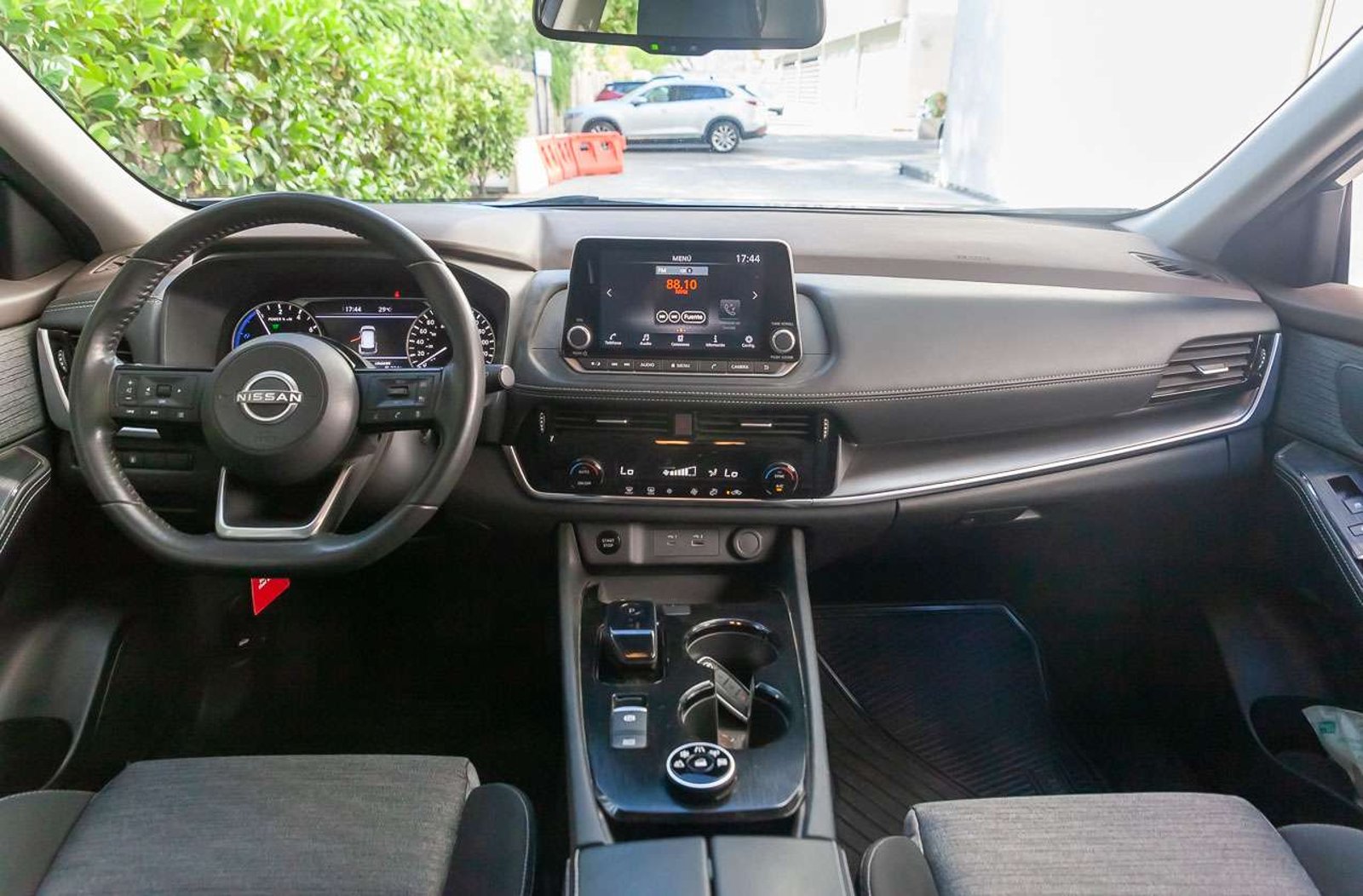 NISSAN X-Trail E-Power 2023 - Imagen 17 de 19