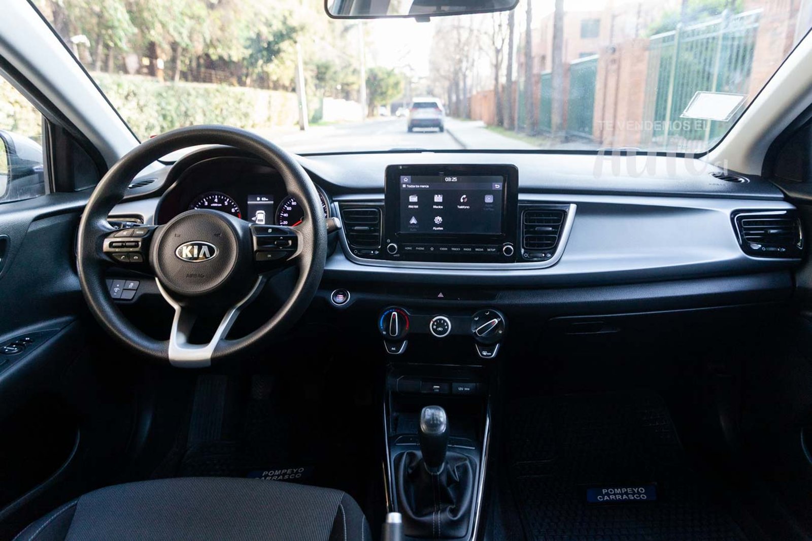 Kia Rio4 2022 - Imagen 16 de 18