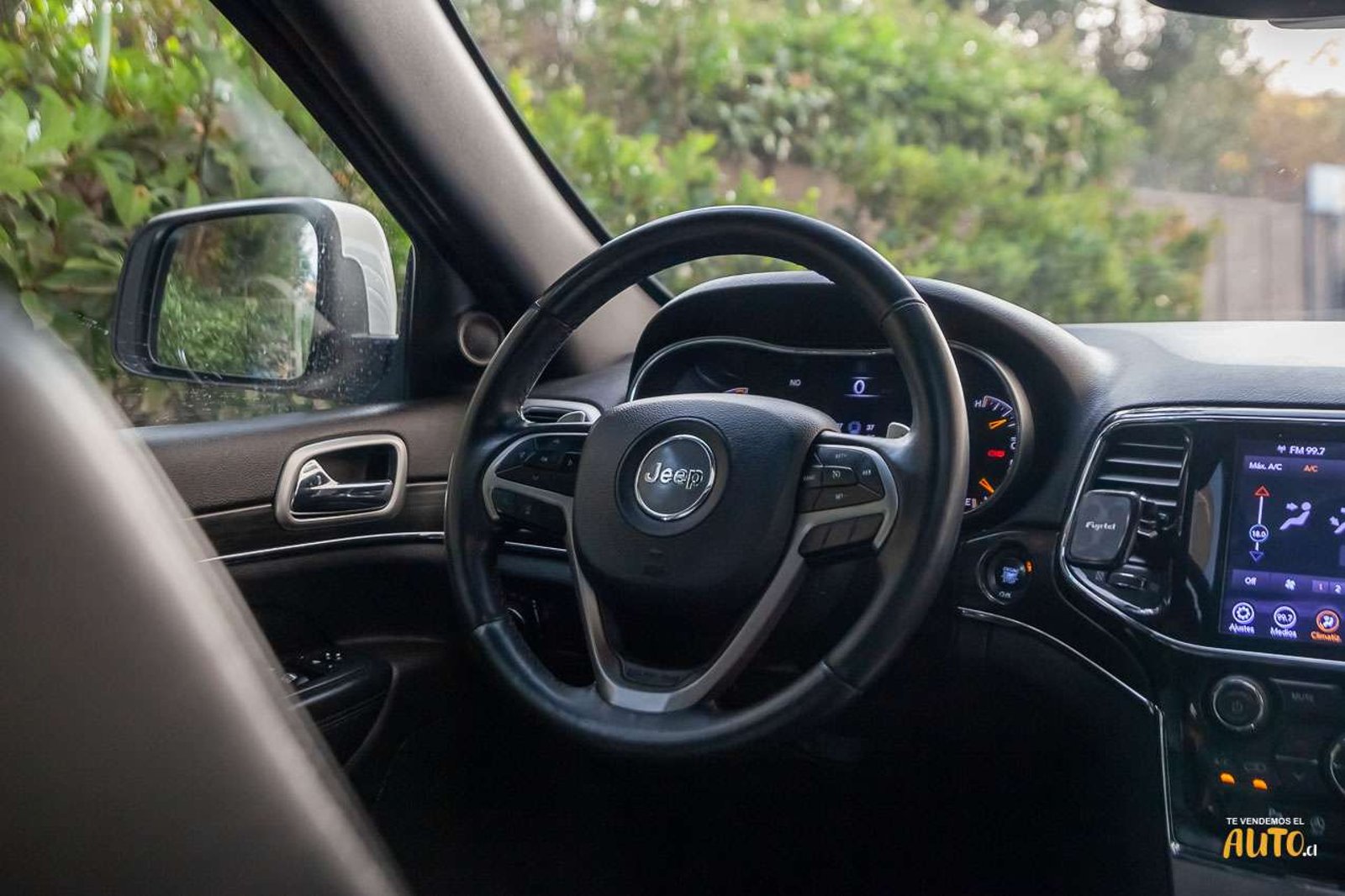 JEEP Grand Cherokee 2019 - Imagen 19 de 20