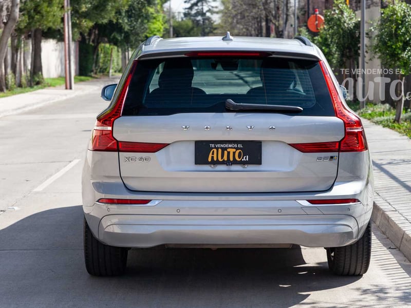Volvo XC60 2022 - Imagen 4 de 19