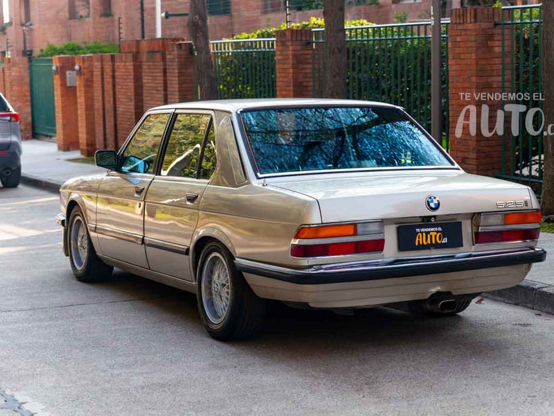 BMW 525 1985 - Imagen 3 de 14