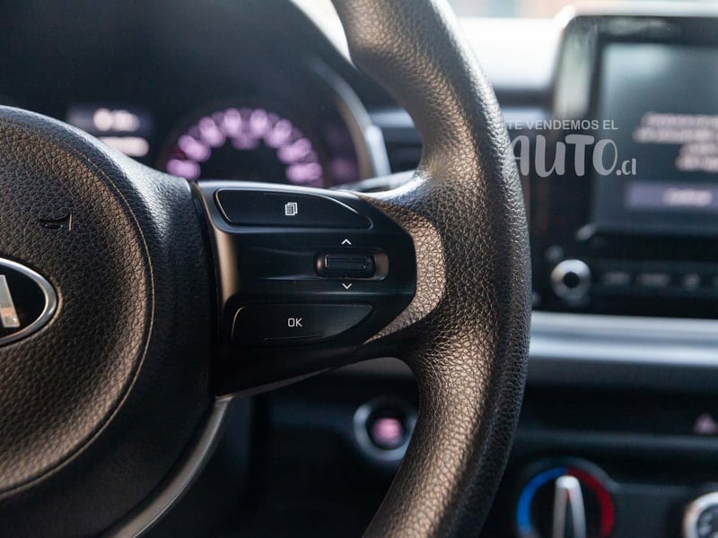 Kia Rio4 2022 - Imagen 10 de 18