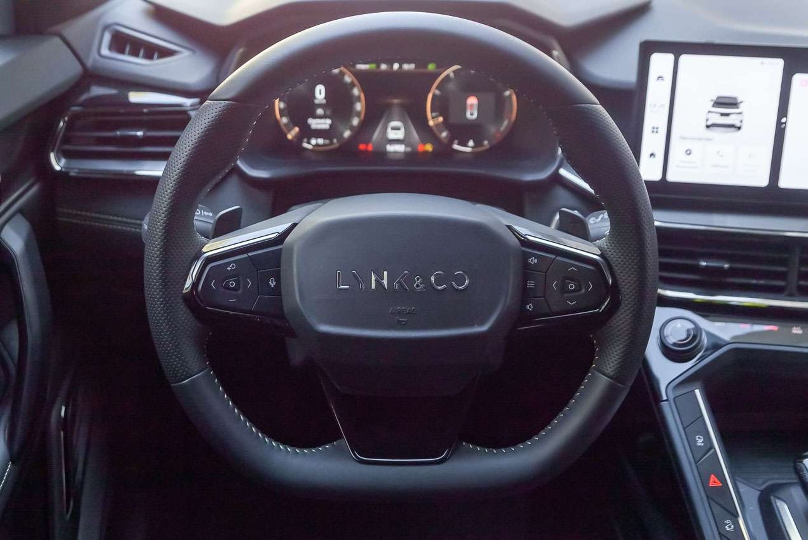 LYNK Co 06 2025 - Imagen 18 de 18