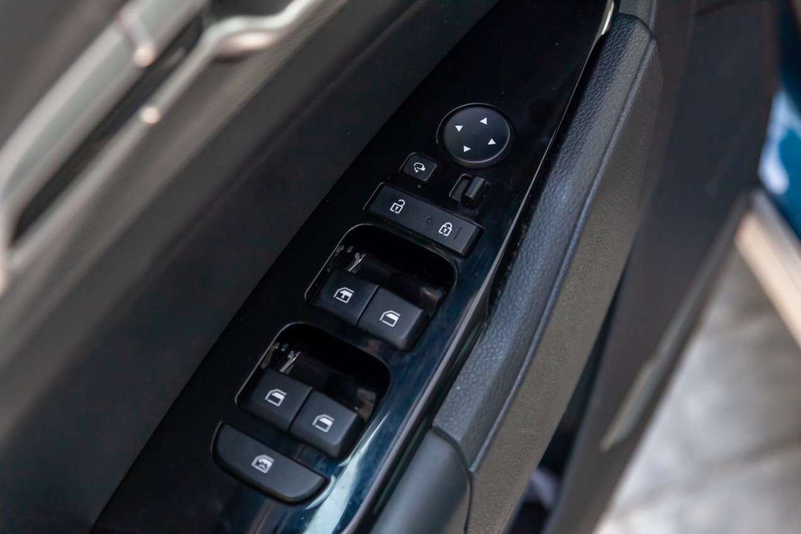 KIA Sportage 2023 - Imagen 16 de 19