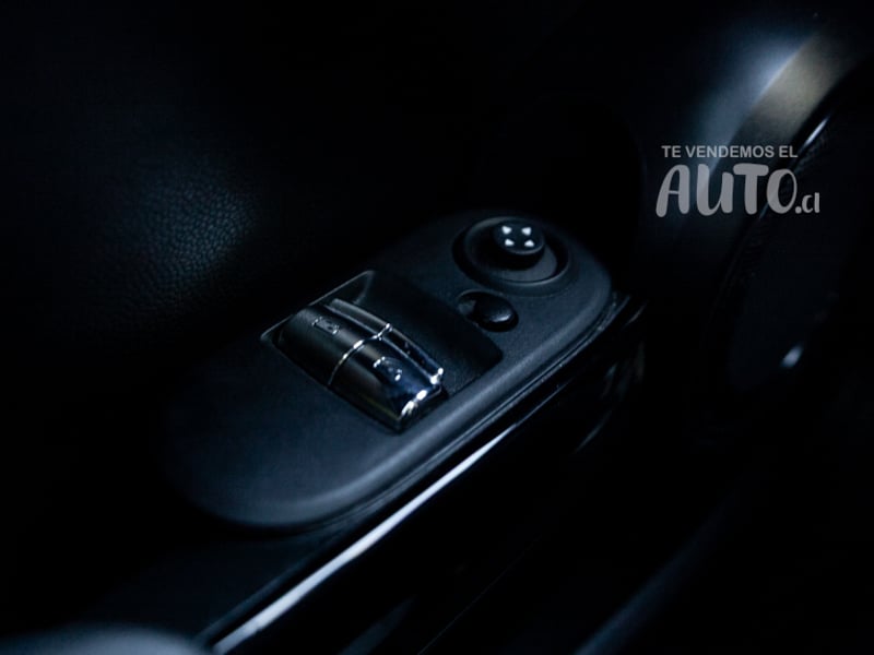 Mini Cooper 2023 - Imagen 17 de 19
