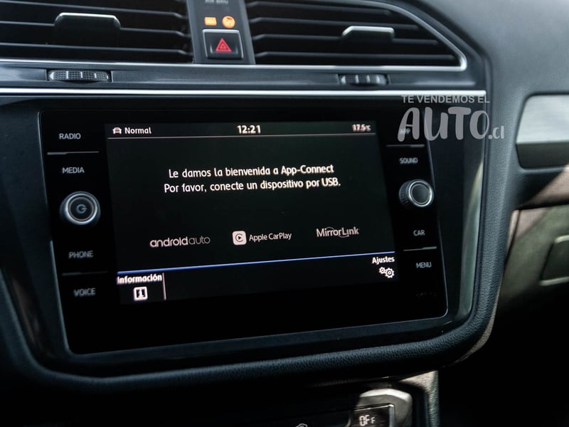 Volkswagen Tiguan 2018 - Imagen 12 de 18