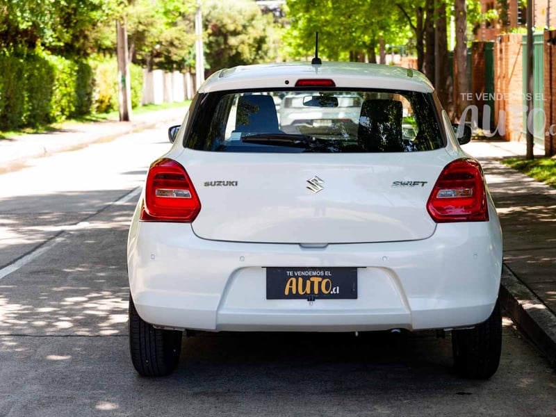 Suzuki Swift 2023 - Imagen 4 de 18