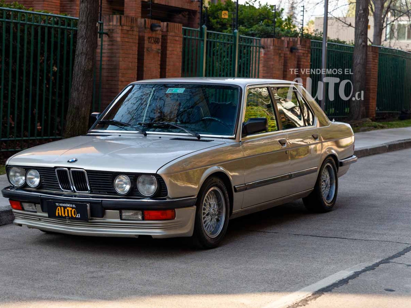 BMW 525 1985 - Foto 2 de 14
