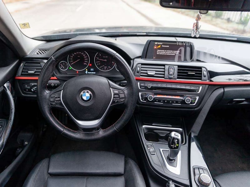BMW 320I 2013 - Imagen 19 de 19
