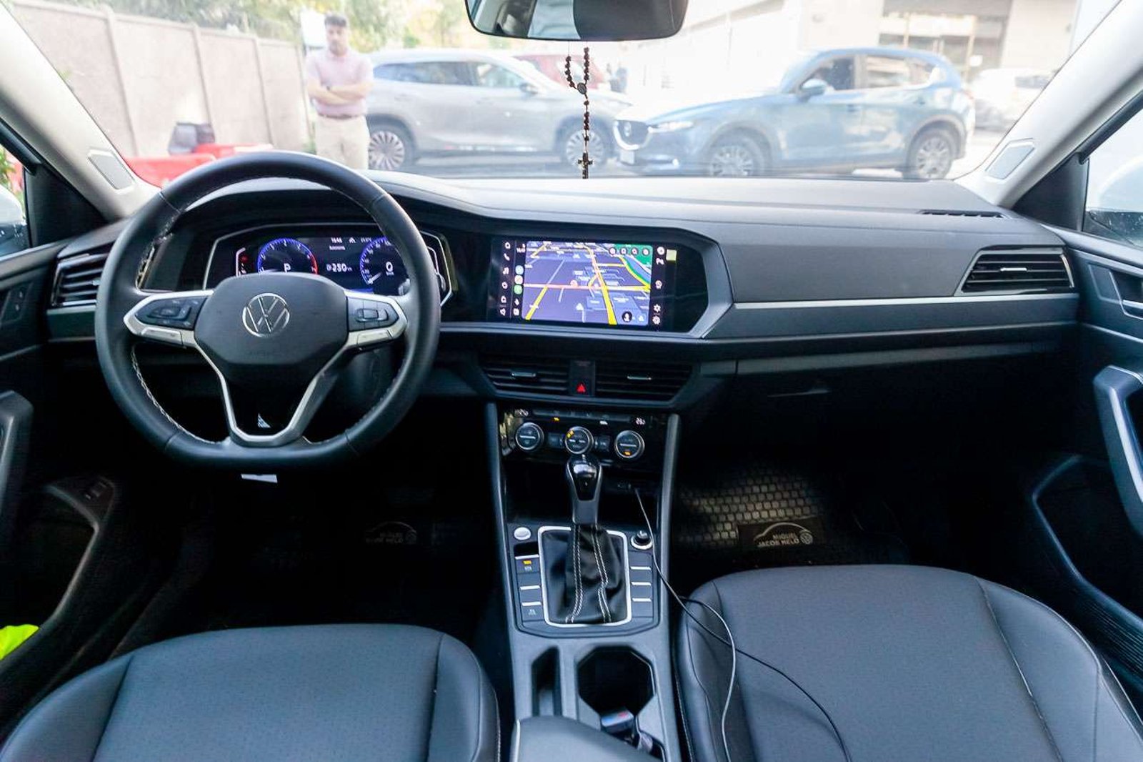 VOLKSWAGEN Jetta 2024 - Imagen 16 de 18