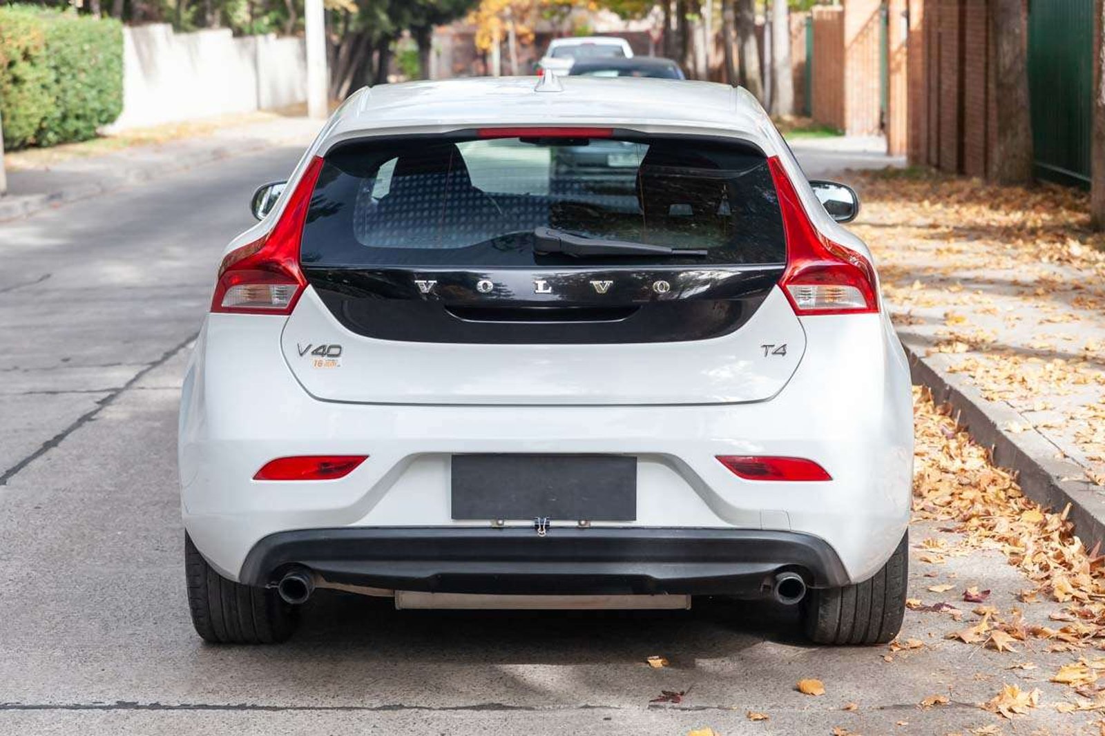 VOLVO V40 2013 - Imagen 4 de 17