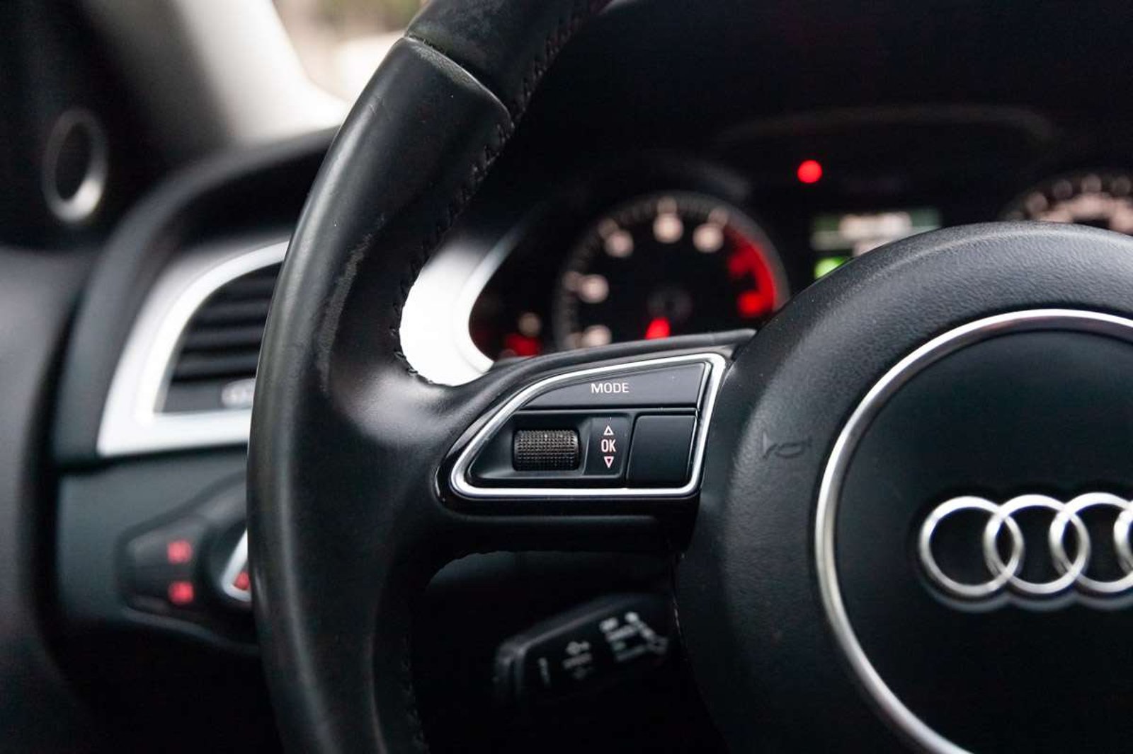 AUDI A4 2013 - Imagen 9 de 17
