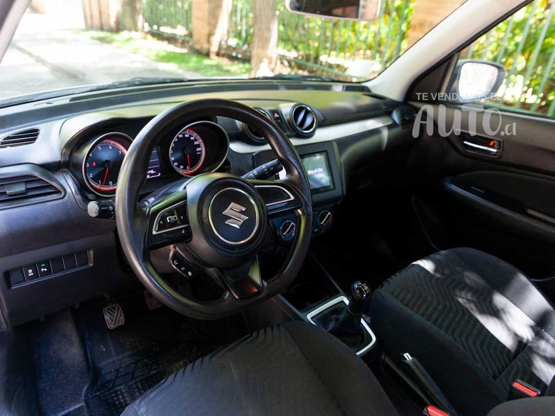 Suzuki Swift 2023 - Imagen 7 de 18