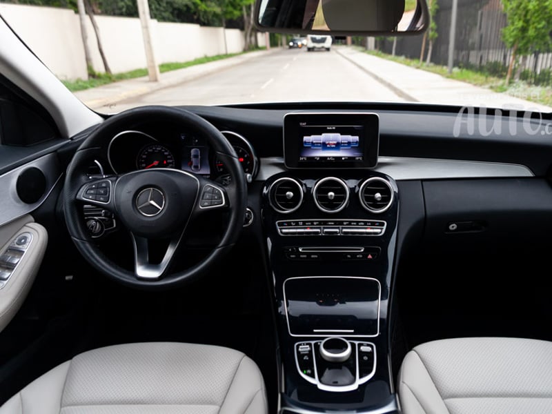 Mercedes-Benz C180 2018 - Imagen 18 de 20