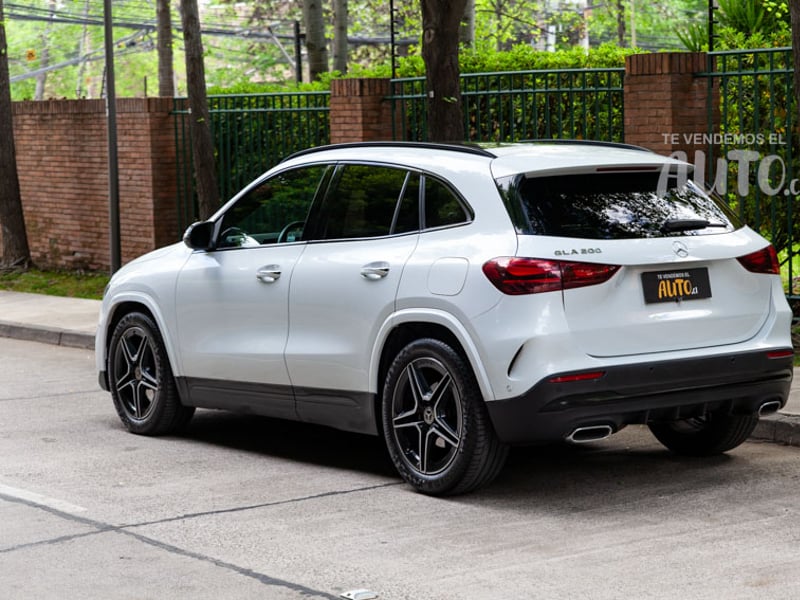 Mercedes-Benz GLA 200 2024 - Imagen 3 de 20