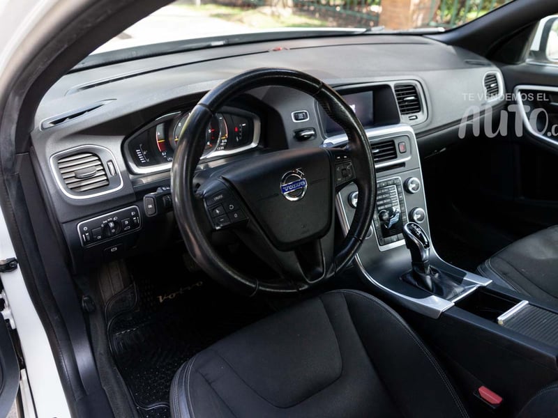 Volvo S60 2019 - Imagen 7 de 18