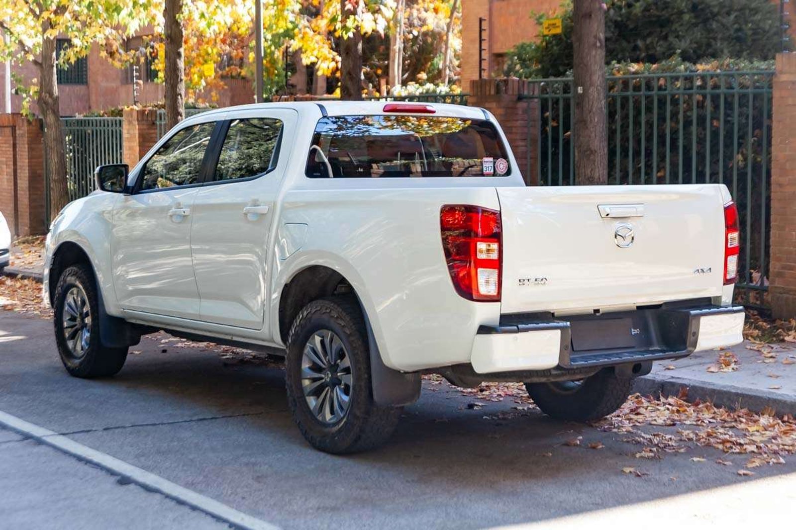 MAZDA BT-50 2023 - Imagen 3 de 20