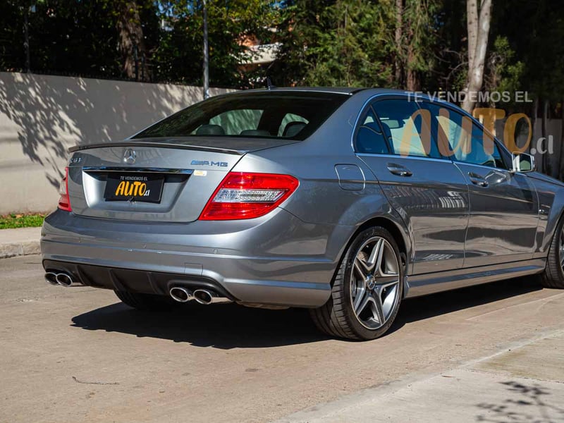 Mercedes-Benz C63 AMG 2011 - Imagen 6 de 20