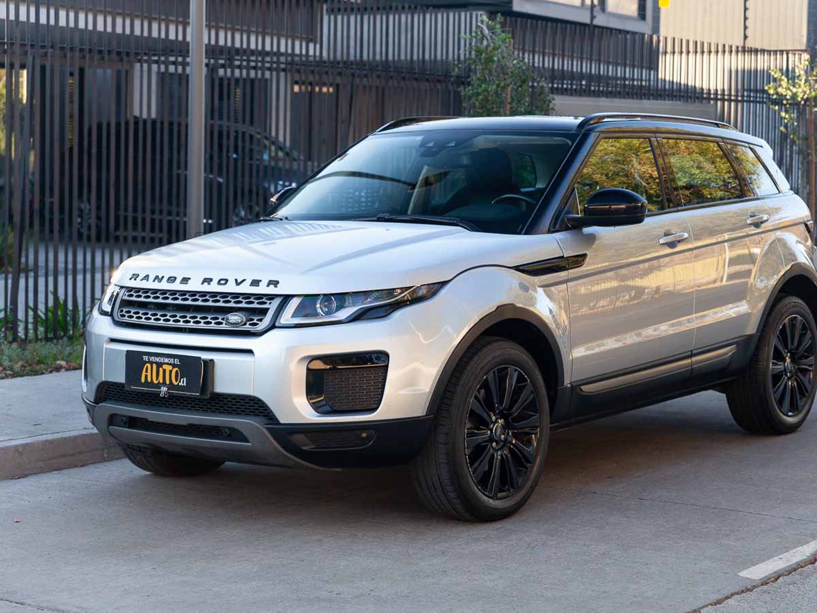 Land Rover Range Rover Evoque 2018 - Foto 2 de 18