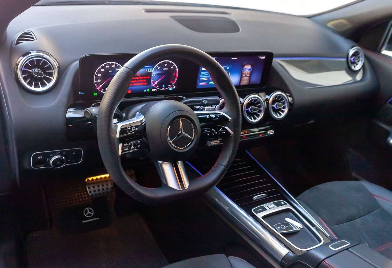 MERCEDES BENZ GLA 220D 2025 - Imagen 7 de 17
