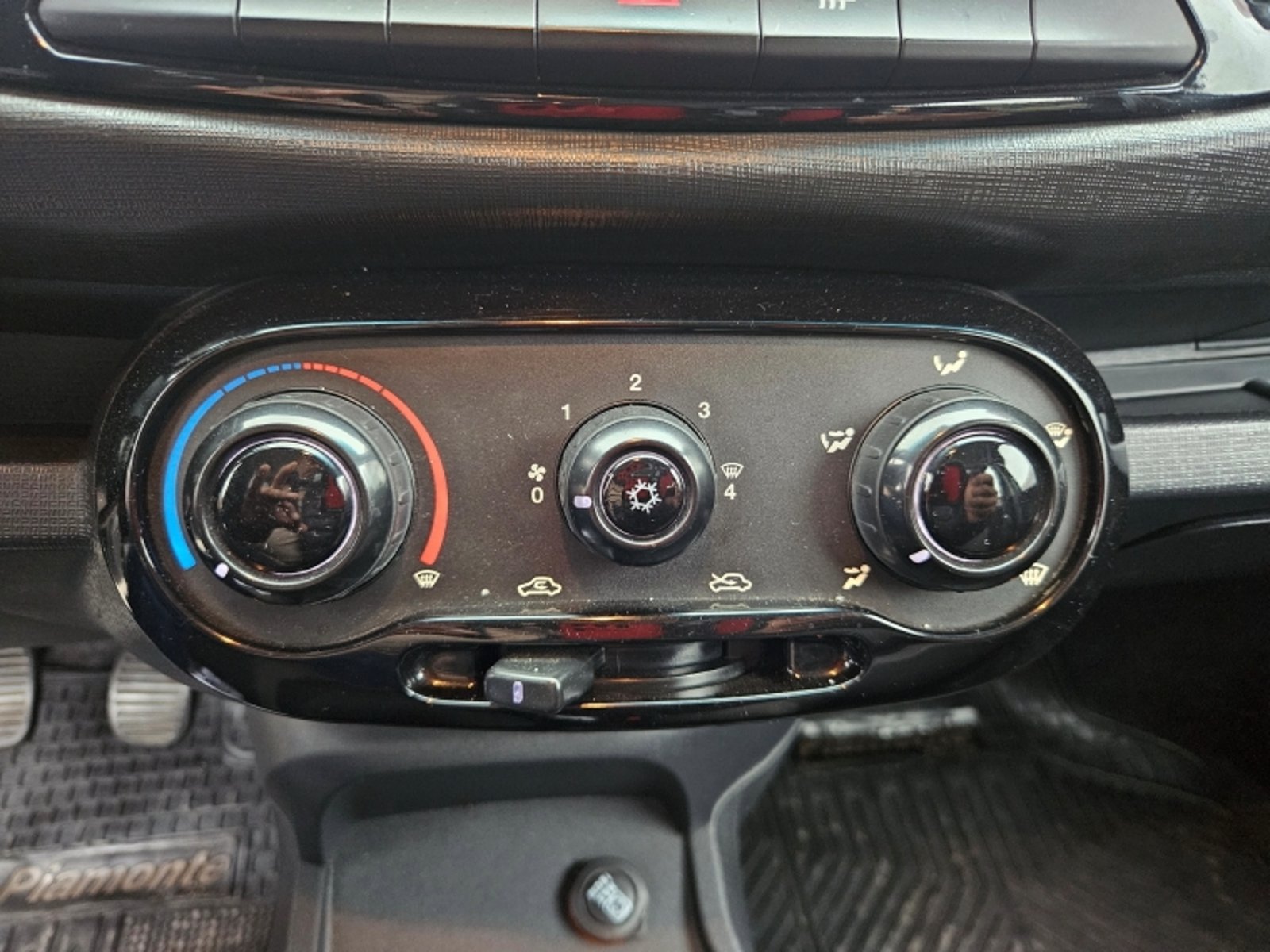 Fiat PULSE Uno Way 1.4 2017 - Imagen 16 de 20